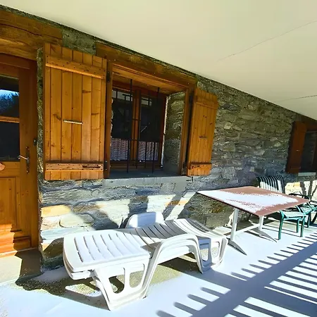 Casa-chalet Du Torchet: Luxe Avec Vue شاليه لا بلاني